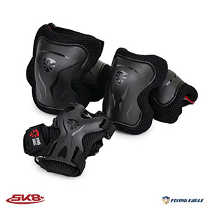 Flying Eagle V7 Protective Gear สีดำ